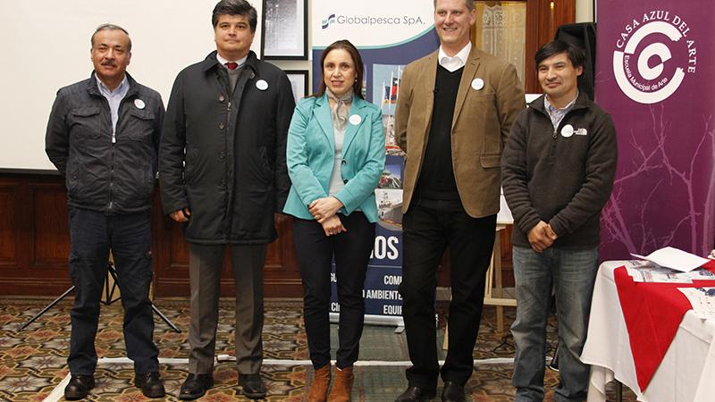 Autoridades en el lanzamiento del certamen.