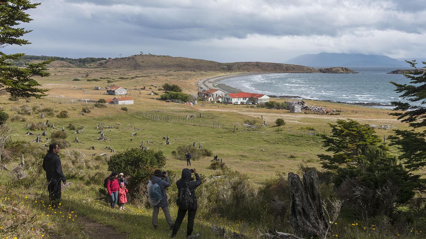 Participantes de Residencia Tiempo Profundo en Puerto Yartou