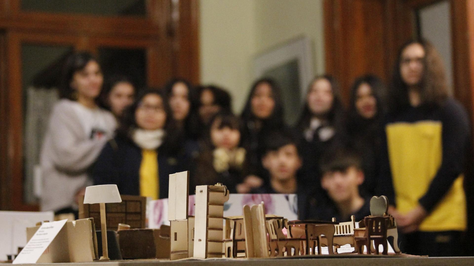 Maquetas a escala de las salas del MRM realizadas por los alumnos del Instituto Superior de Comercio