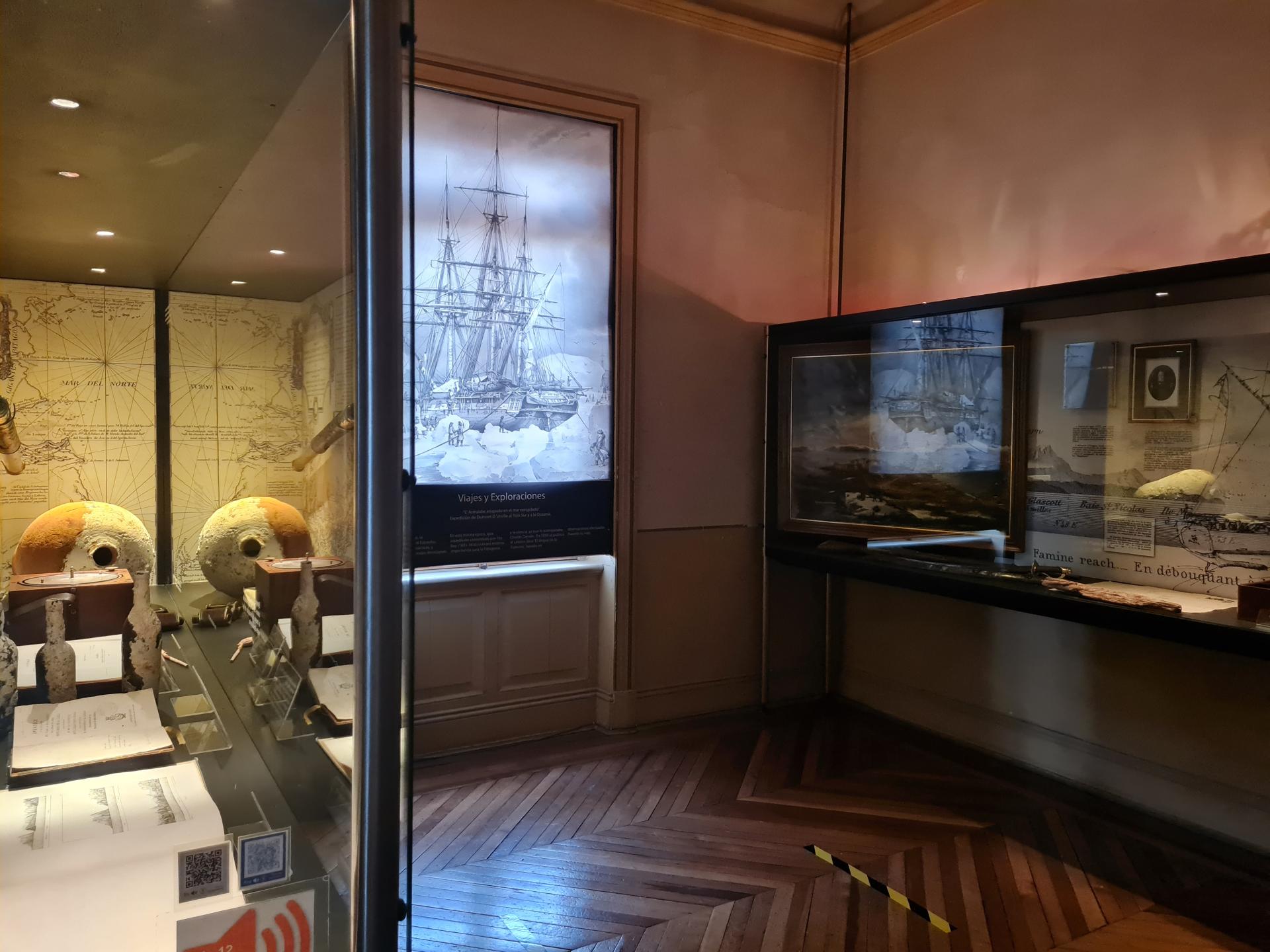 Sala de período de viajes y exploraciones y Toma de Posesión