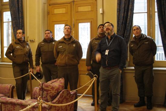 Visita de Carabineros de Chile al Museo Regional