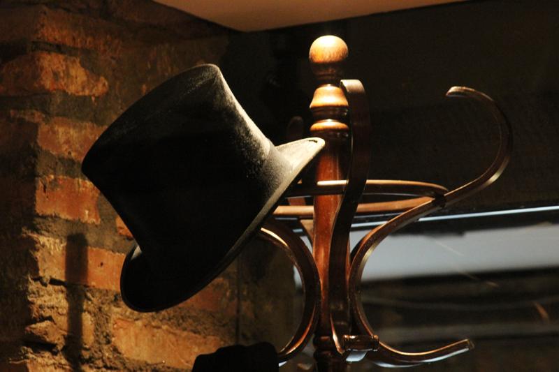 Sombrero de la época