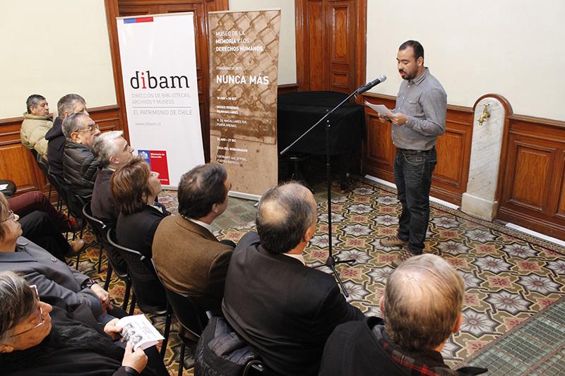 Elías Fuentes, Encargado del Área de Exhibición y Museografía del Museo de la Memoria de los Derechos Humanos. Elías Fuentes, Encargado del Área de Exhibición y Museografía del Museo de la Memoria de los Derechos Humanos.
