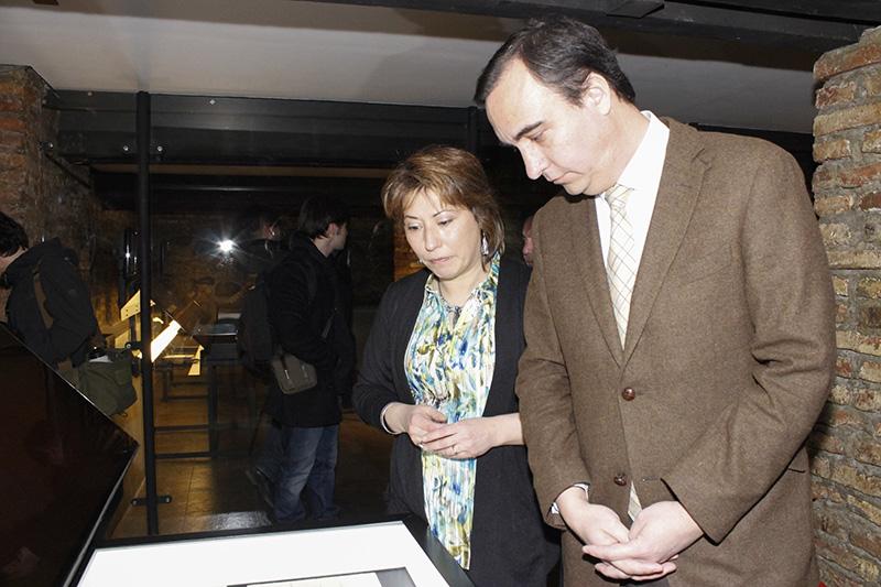 Intendente de la Region de Magallanes y Antártica Chilena Jorge Flies y la Directora Museo Regional Sra. Paola Grendi Intendente de la Region de Magallanes y Antártica Chilena Jorge Flies y la Directora Museo Regional Sra. Paola Grendi
