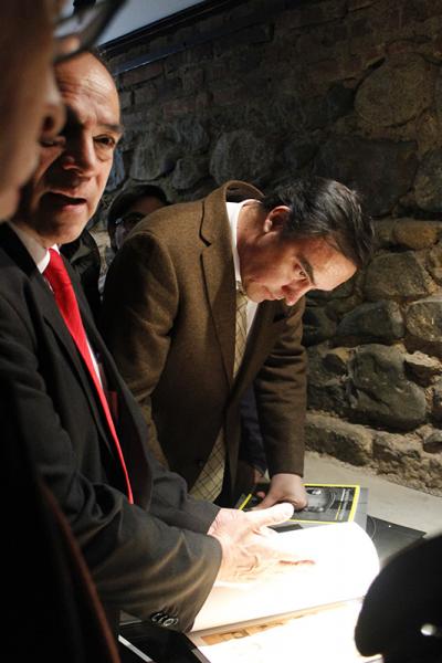 Sr. Manuel Rodriguez, Seremi de Gobierno Baldovino Gómez, Intendente de la Region de Magallanes y Antártica Chilena Jorge Flies Sr. Manuel Rodriguez, Seremi de Gobierno Baldovino Gómez, Intendente de la Region de Magallanes y Antártica Chilena Jorge Flies