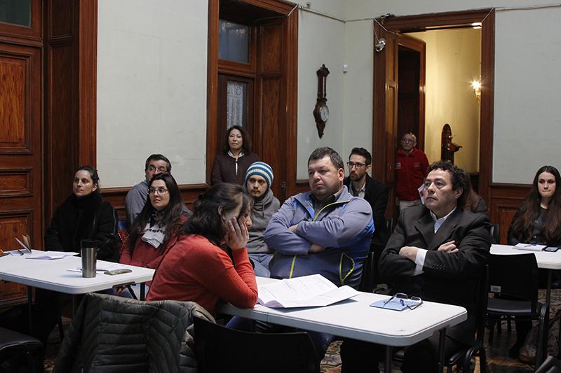 Grupo de personas en el Taller de Embalaje.