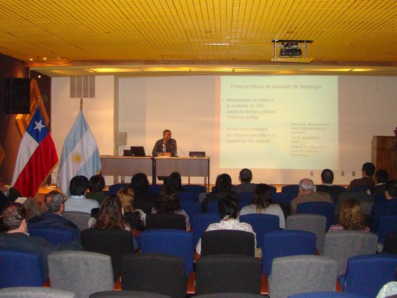 Exposición de Richard Faúndez