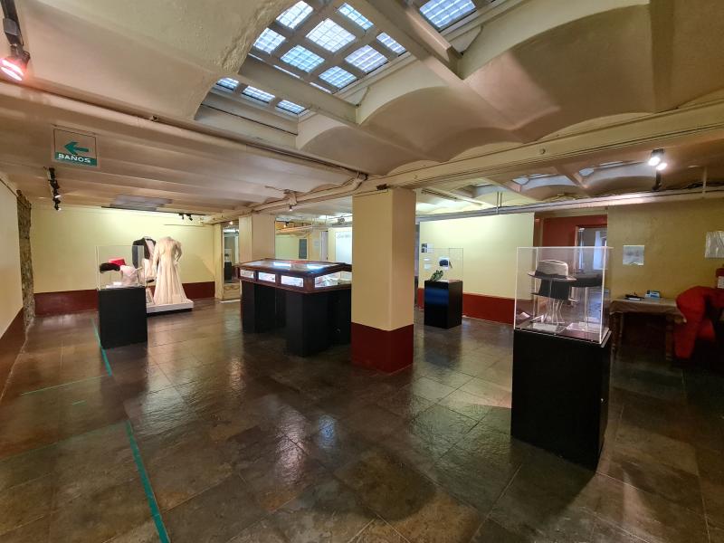 Hall central zócalo con la exposición